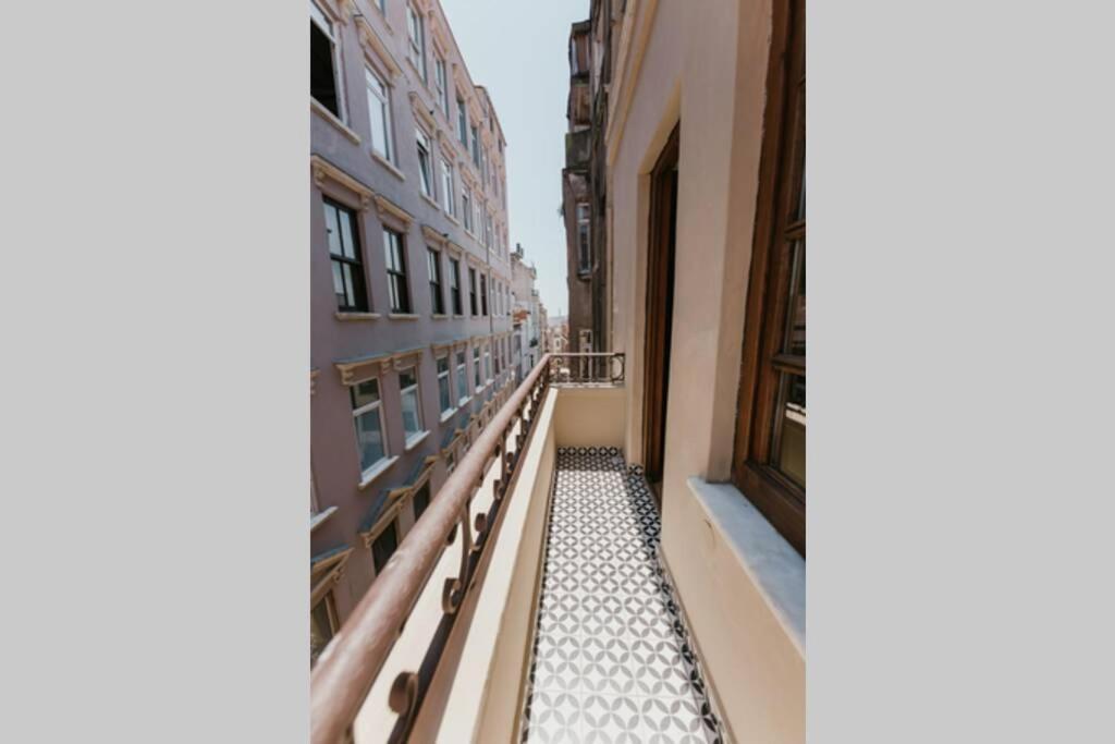 Galadoo Suites 3Rd Floor Istanbul Bagian luar foto