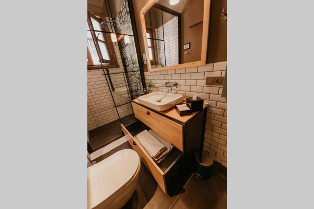 Galadoo Suites 3Rd Floor Istanbul Bagian luar foto